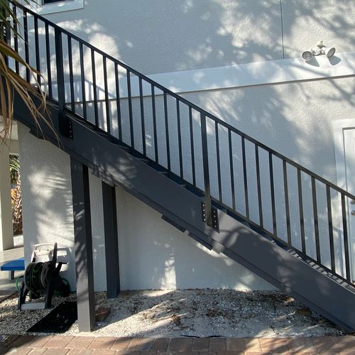 Aluminum railing system for staircase